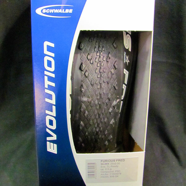 TR0001-Schwalbe-Tire-Furious-Fred.jpg